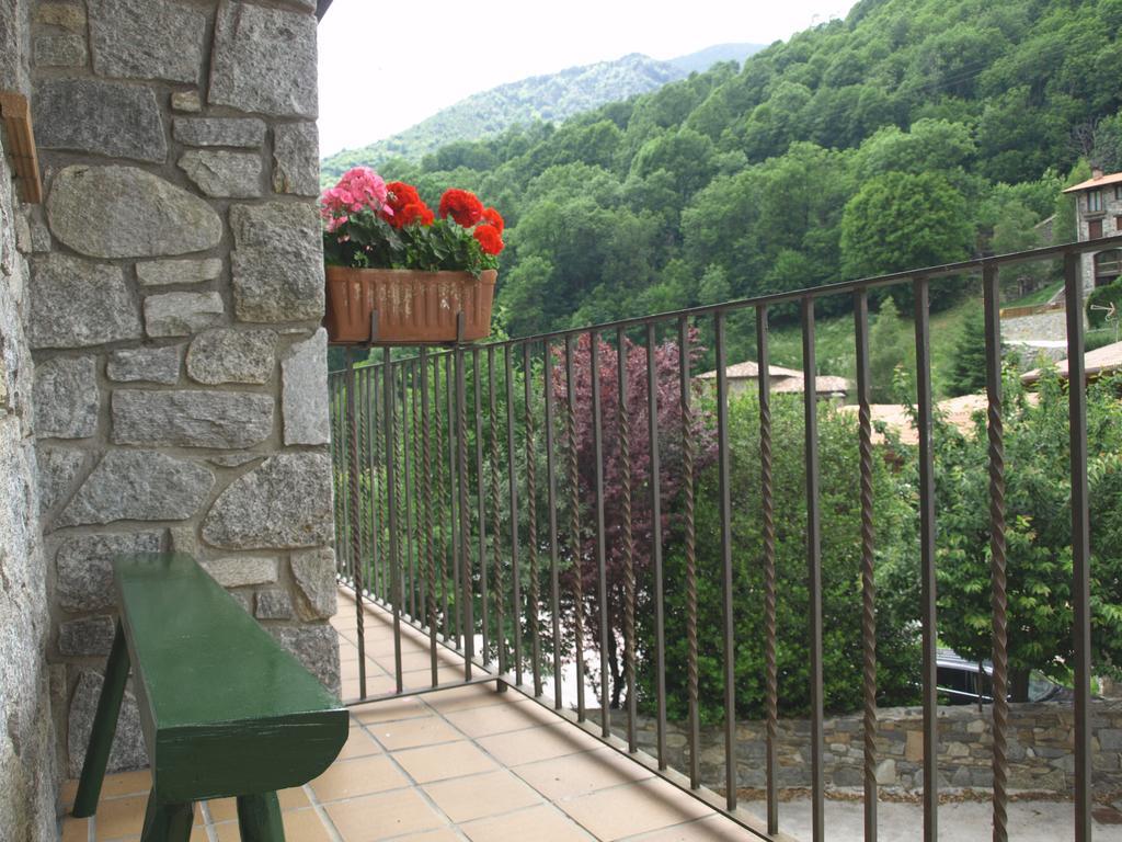 Hotel La Farga Риполь Экстерьер фото