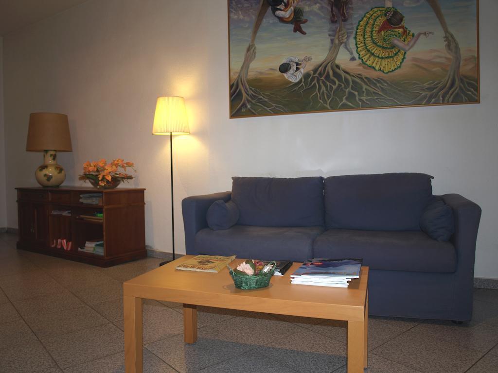 Hotel La Farga Риполь Экстерьер фото